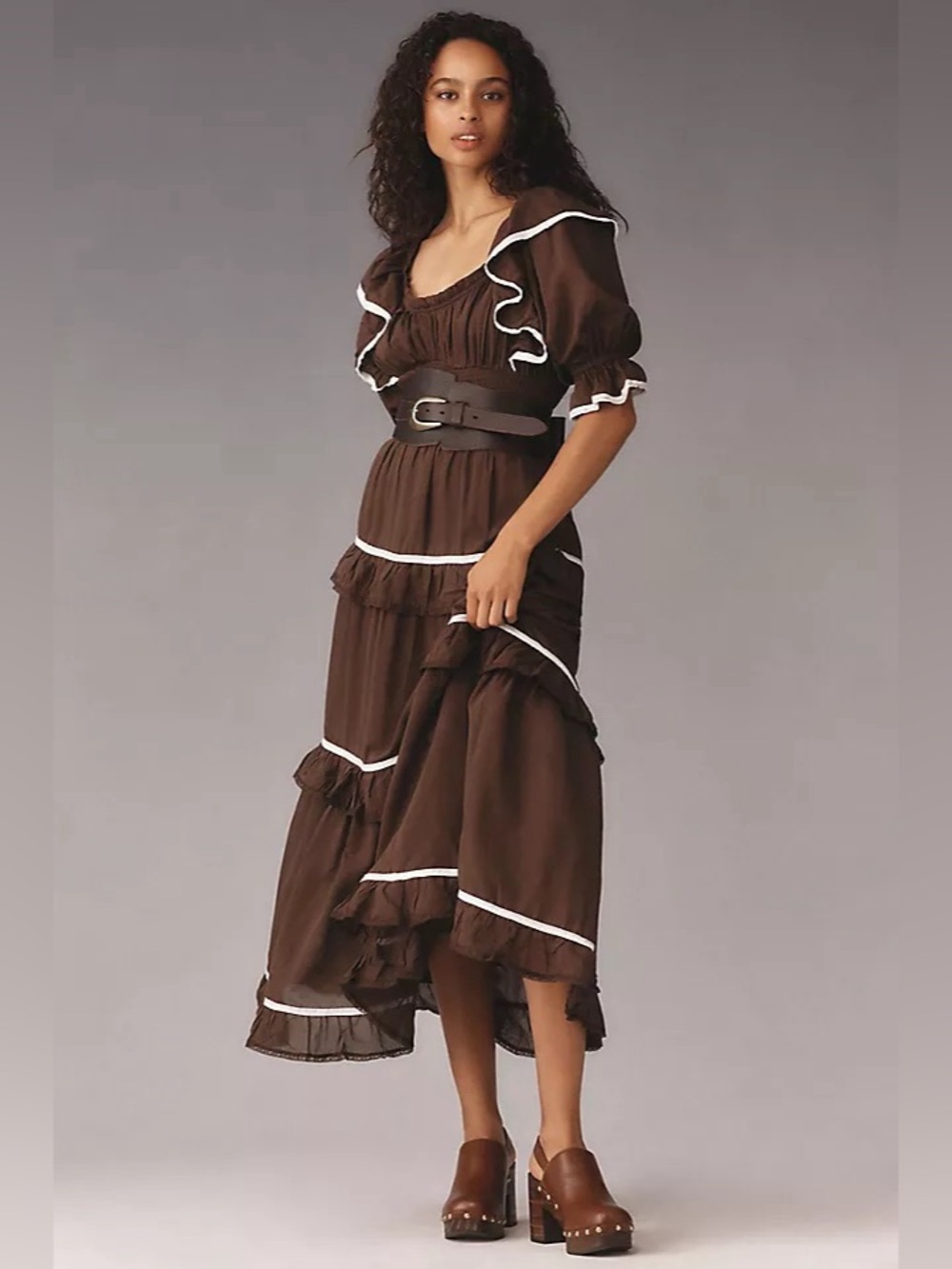 BY ANTHROPOLOGIE • Puff-Sleeve Scoop-Neck Tiered Maxi Dress brown white Large
